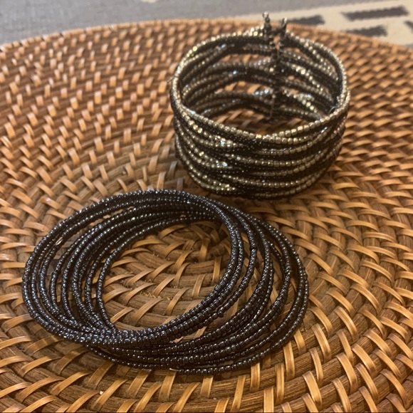 🐞2 for 30🐞 Black and Silver Bangle Set - Picture 4 of 4